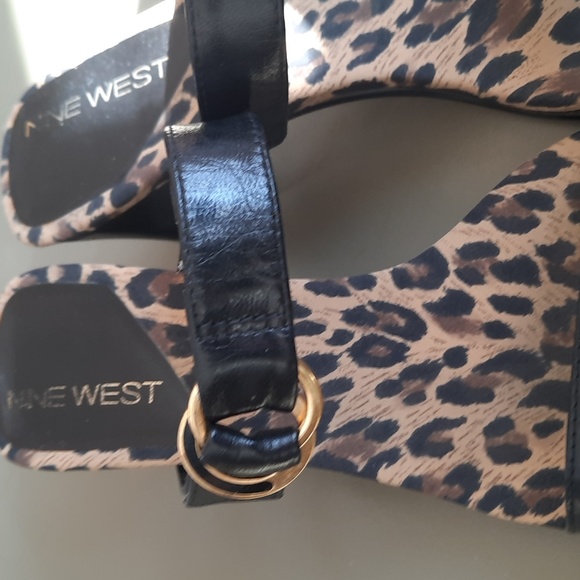 Sandals - Picture 8 of 11